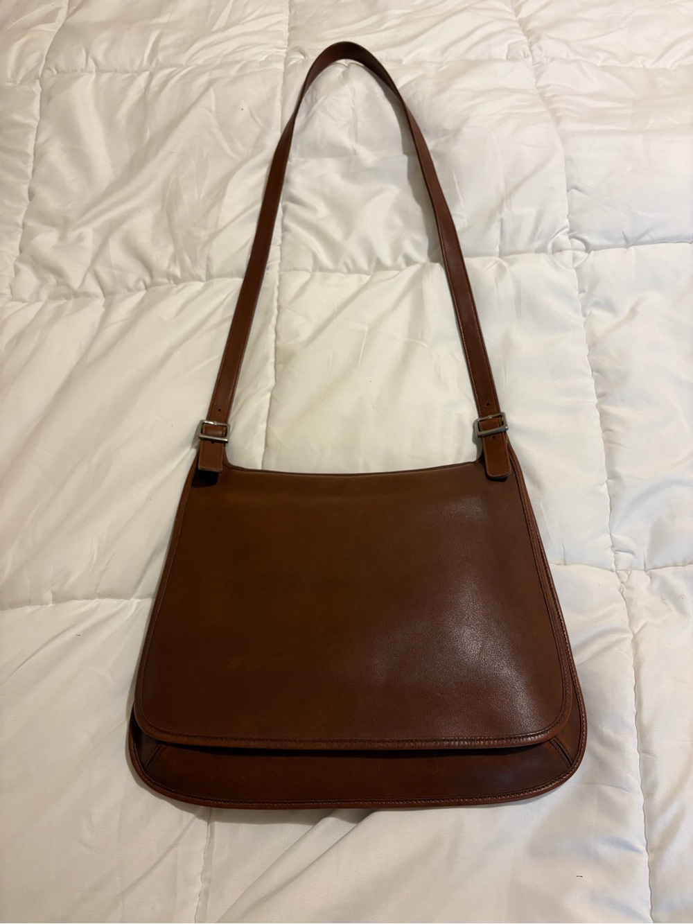 Vintage Coach 9134 Brown Leather Flap Shoulder Bag Adjustable Strap